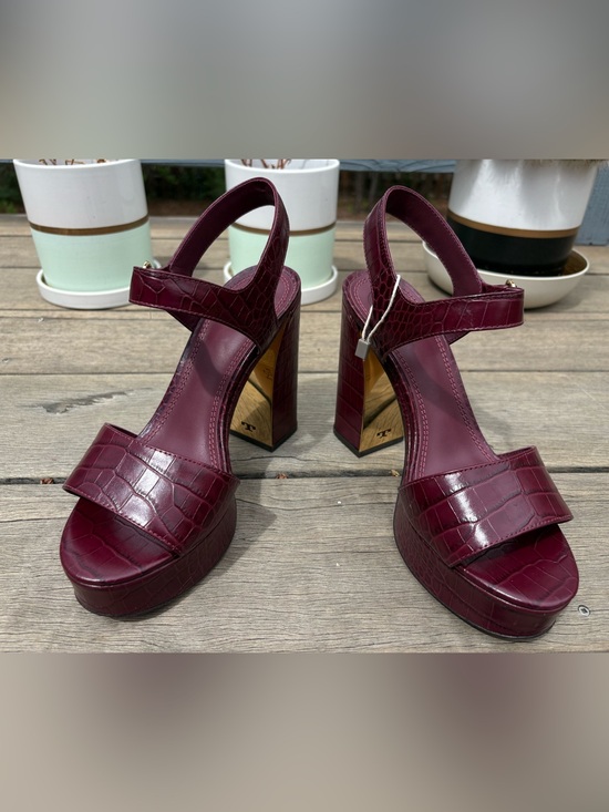 New Tory Burch Croc-Embossed Platform Sandals in Burgundy